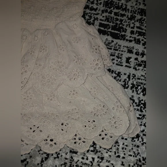 Bershka Size S Cream Tiered Ruffle Dress Eyelet Smocked Puff Sleeve - Picture 6 of 15